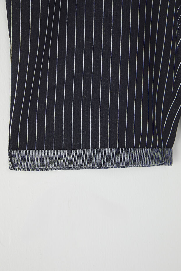 Lacivert Regular Orta Boy/Normal Kesim Çizgili Şort TMNSS20SR0200 - 7
