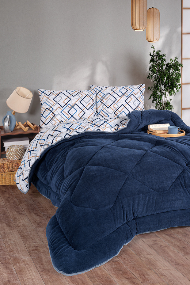 Double Comfort Set - 3 Pieces Wellsoft Quilted Plein Navy Blue