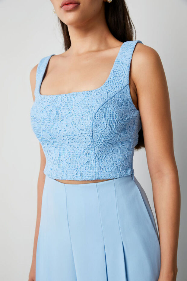 الجزء العلوي من الدانتيل - 2