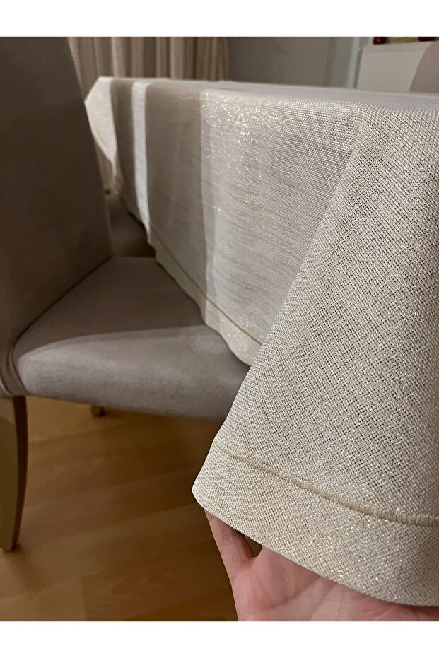 Piko Wrap Detailed Polyester Linen Carefree Glitter Oval Table Cloth Gold