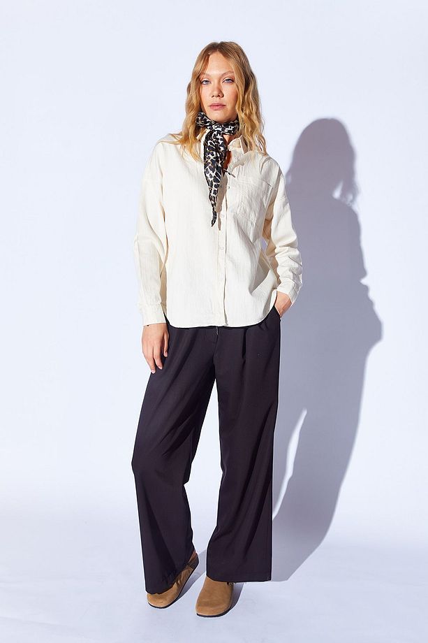 Ekru Oversize tek cepli gabardin rahat kesim soft dokulu pamuk kadın gömlek  | MKW168174-01 - 4