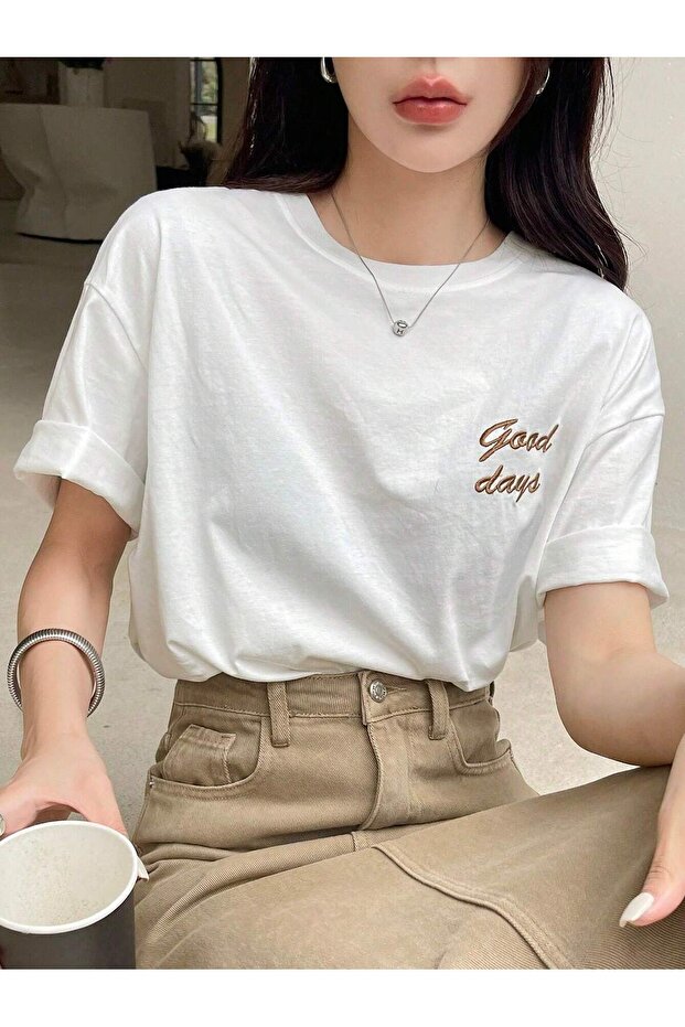 تيشيرت بتصميم مطبوع للجنسين من Good Days
