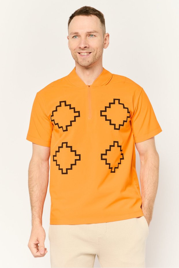 Men Sportswear Fit Short Sleeves Outdoor T-Shirt, Orange