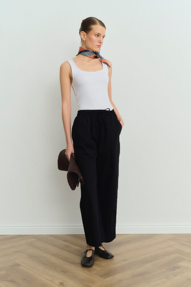 Gabardine Loose Black Trousers