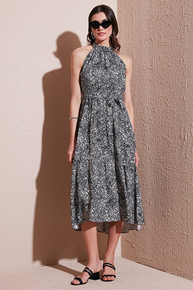 Patterned Regular Fit Halter Neck Belted Midi Dress Dress 6772030