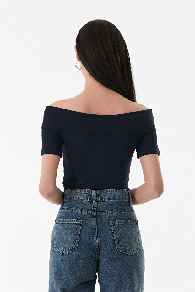 Basic Madonna Yaka Bluz - 4
