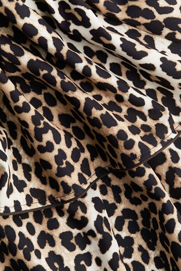 فستان مكشوف الكتفين - 2