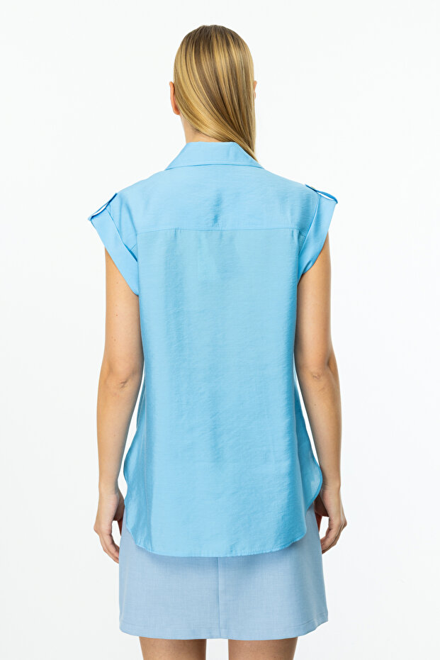 Omzu Apoletli Düğmeli Bluz - 3