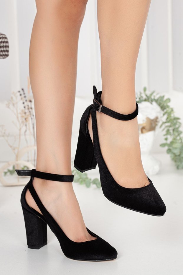 Lillian Heeled Black Velvet Shoes