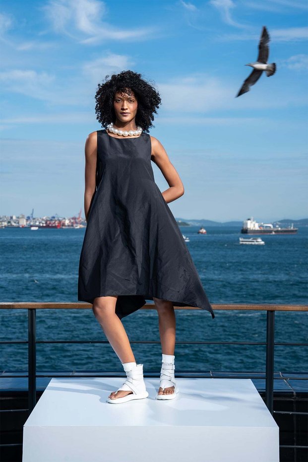 Women's Black Dress 15419