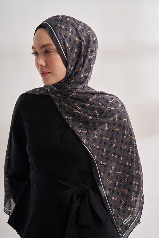 شال بنمط مونوغرام من فويل 3361-مدخن - 2