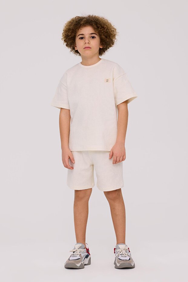 طقم شورت وتيشيرت للأولاد - 1