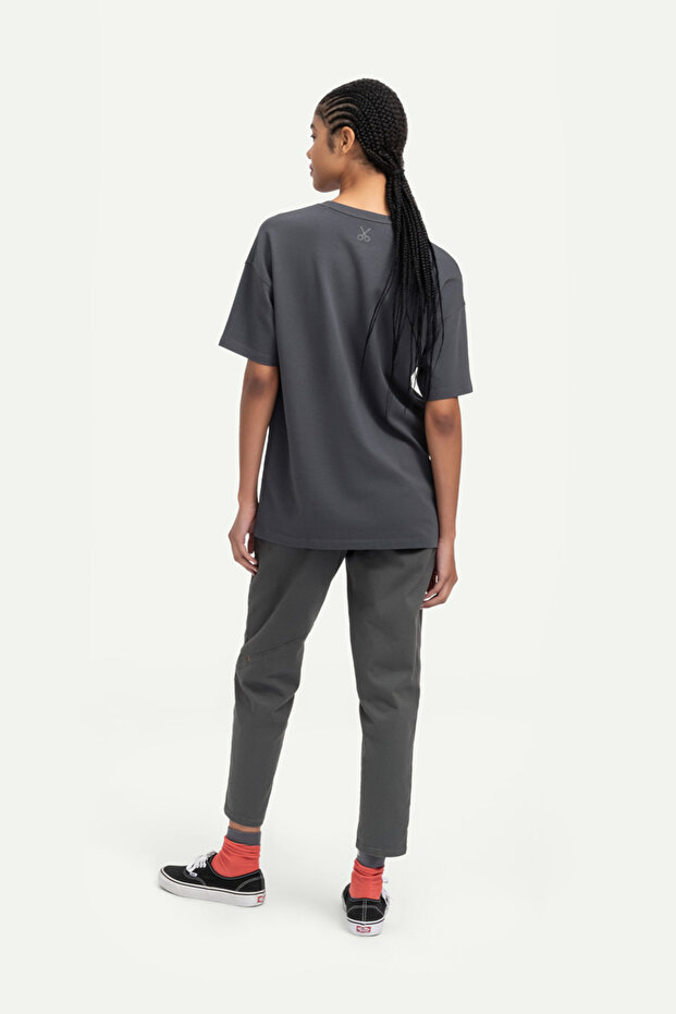 Unisex Oversize/ Relax Fit Basic T-Shirt - Plum - 7
