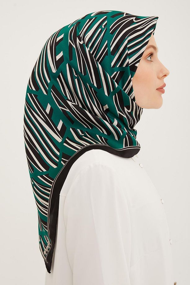 İpek Eşarp 2023/24 İlkbahar Yaz Sezonu 8911 01 - Twill (Tivil) İpek - 2