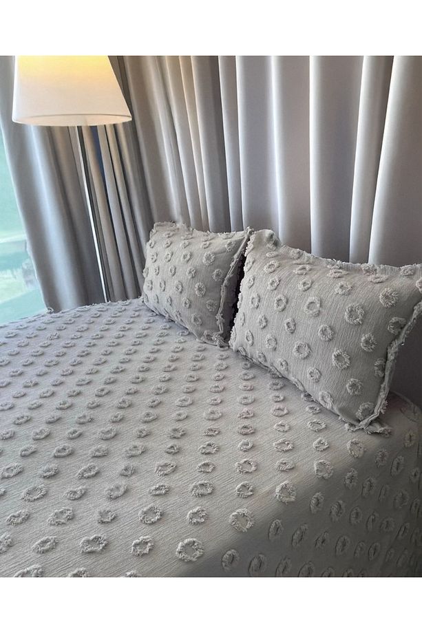 Tek Kişilik %100 Pamuk Ponponlu Pike Takımı 160x220 Cm Yumuşak, Hafif, Yazlık Pike Seti - 1