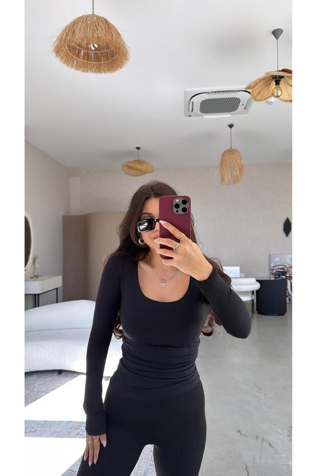 Black Square Collar Scuba Basic Blouse - 4