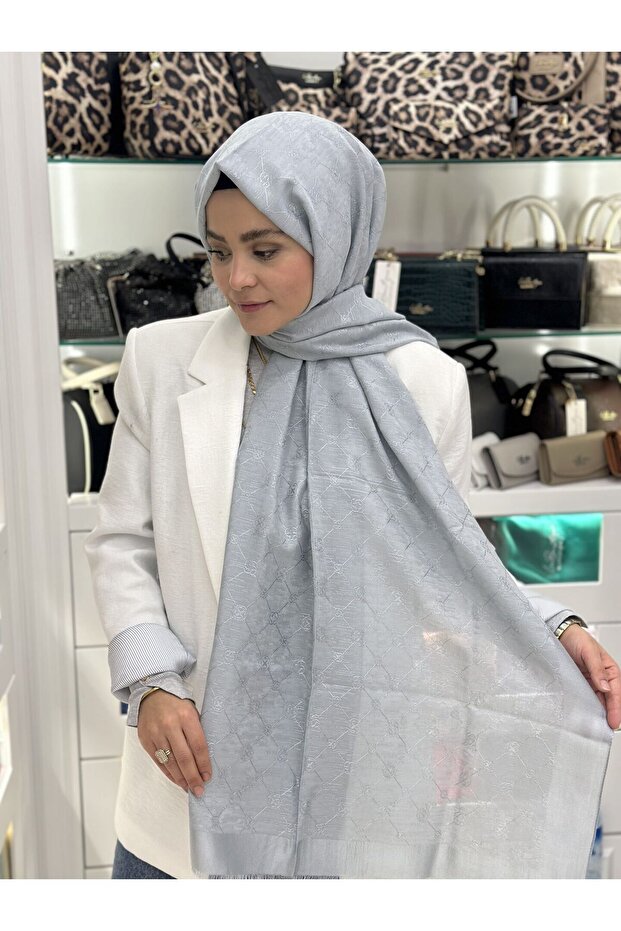 شال جاكار مونوجرام