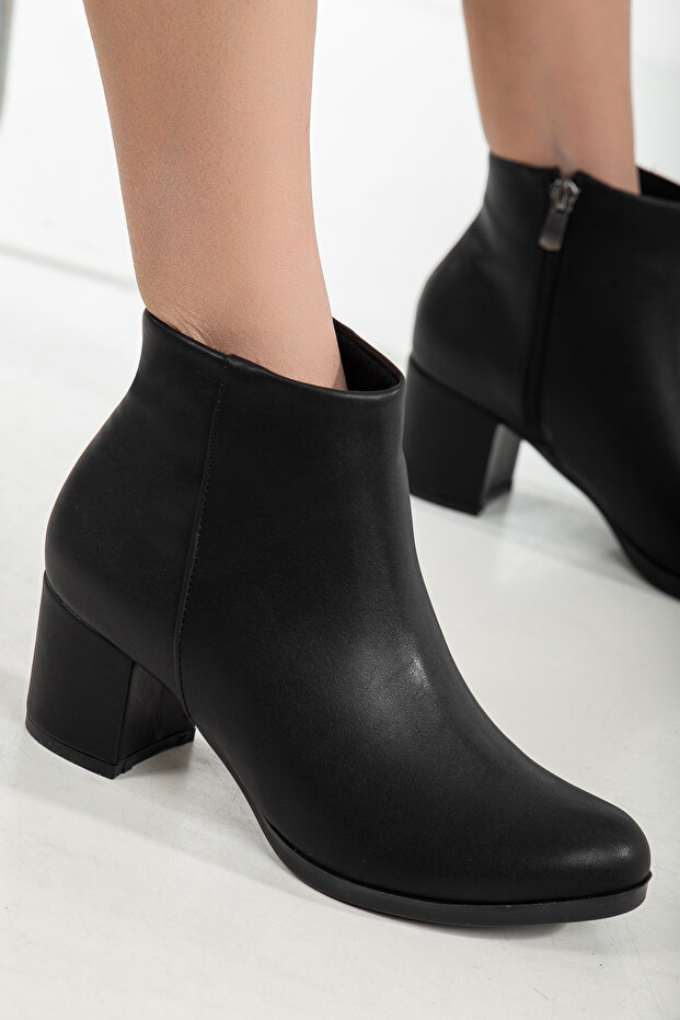 D0520 modell - Garantáltan hidegálló, cipzáras női csizma - 6