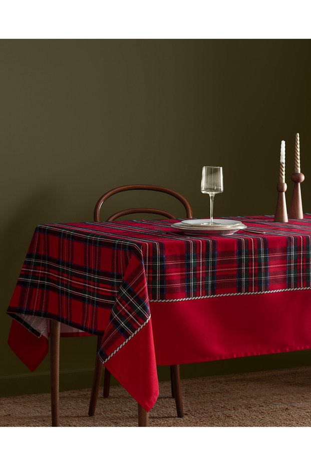 Abella Tablecloth - Red - 160X200 cm