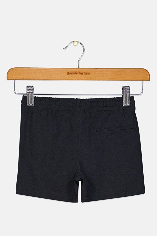 شورت أساسي بجيوب جانبية ورباط للأولاد الصغار، أسود مغسول - 2