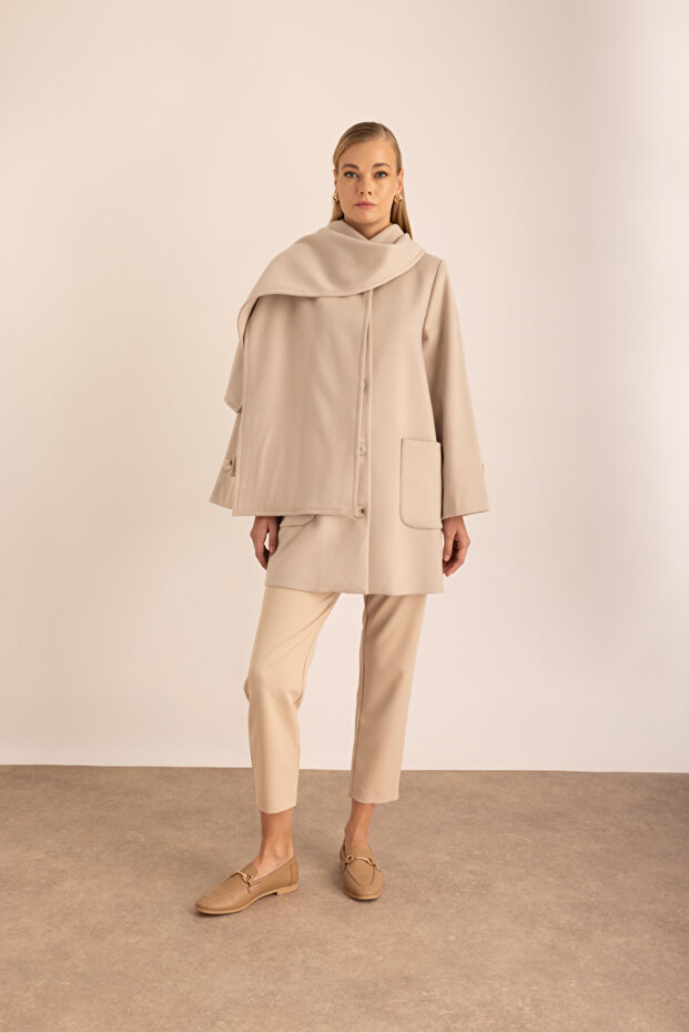 Atkı Detaylı Rahat Form Kap - 1