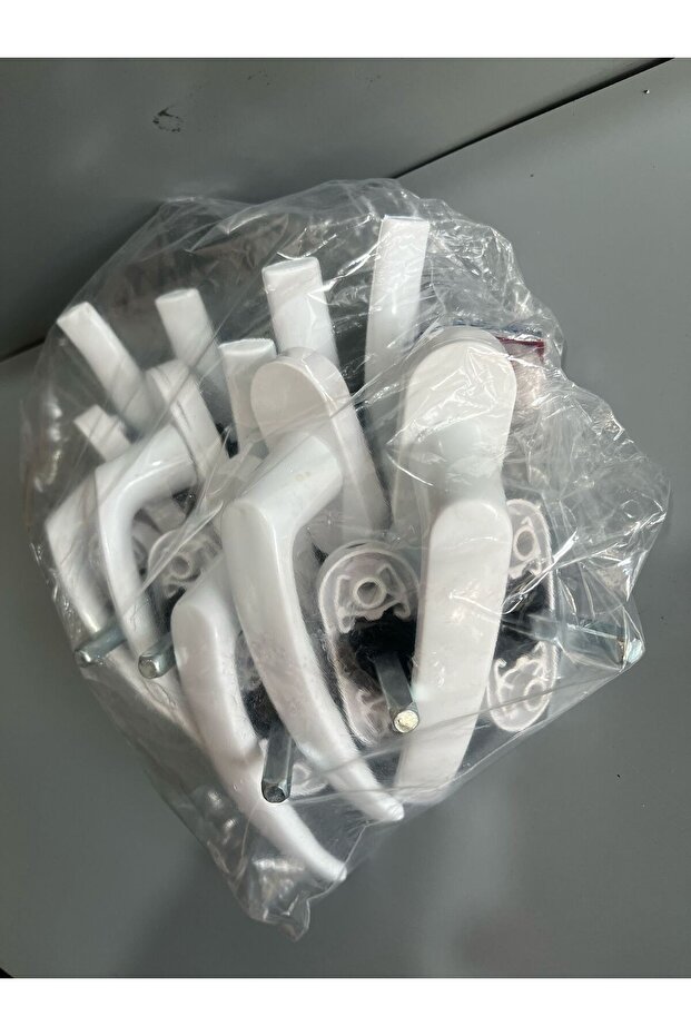 مقبض نافذة بلاستيكي - 1