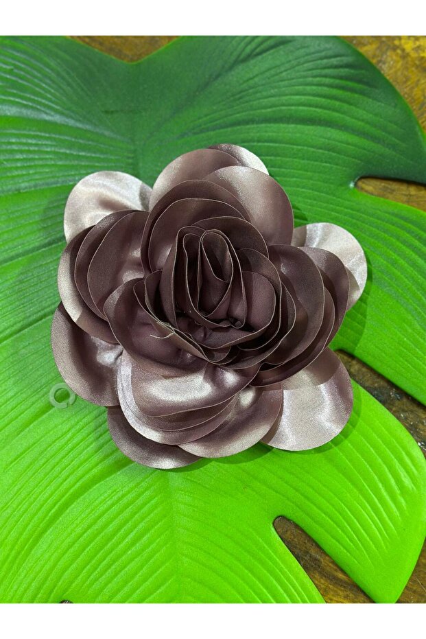 20 cm Satin Embossed Flower Sewing Clothing Accessory Lila