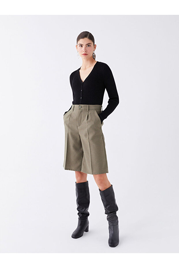 Khaki Women's Comfortable Fit Flat Shorts