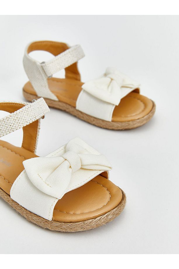 LCW STEPS Bej Fiyonk Detaylı Kız Bebek Sandalet - 3