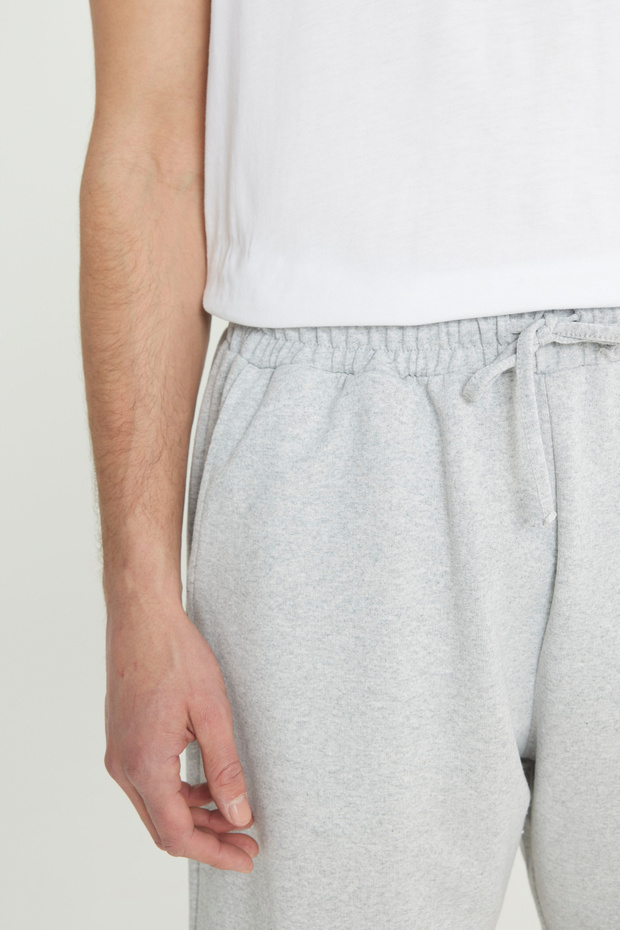 Erkek Gri Melanj Pamuklu Rahat Nefes Alabilen 2 İplik Cepli Örme Şort Standart Fit Normal Kesim - 5