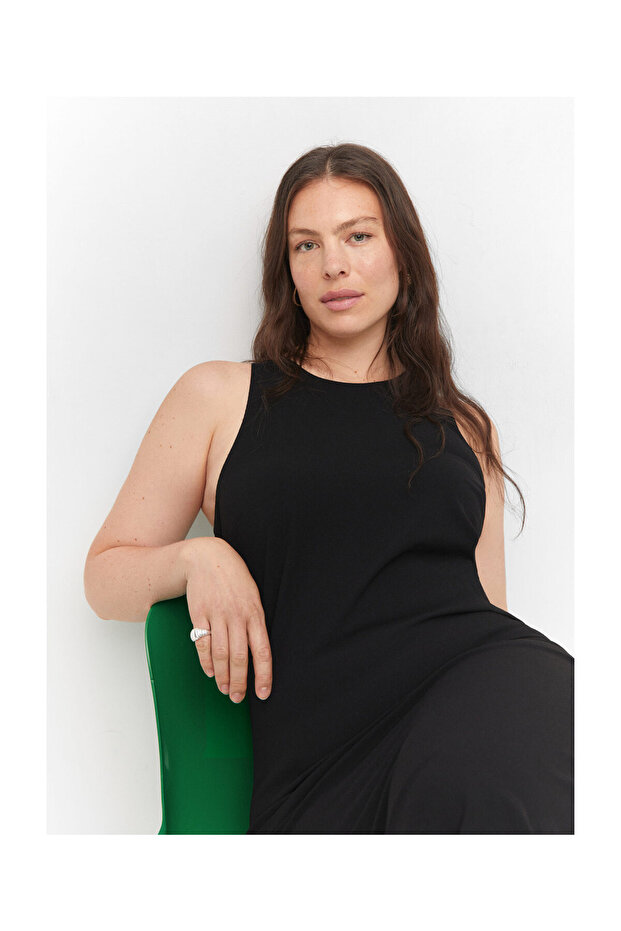 Midi-dress with slit - 7