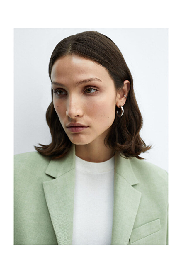 Cropped blazer with buttons - 3