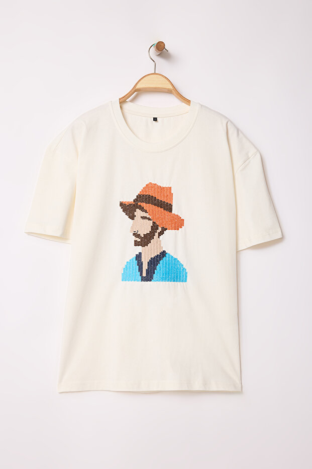 Ekru Oversize/Geniş Kesim Nakışlı Kalın %100 Pamuk T-Shirt TMNSS25TS00011 - 7