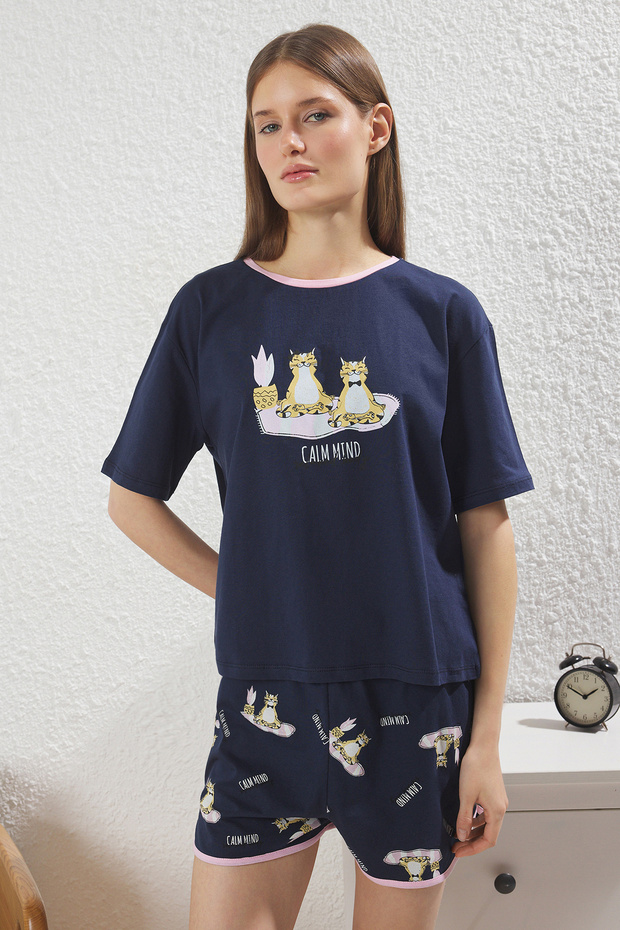 Kadın Couple/Çift Lacivert %100 Pamuklu Kedili Sloganlı Şortlu Örme Pijama Takımı THMSS25PT00345 - 3
