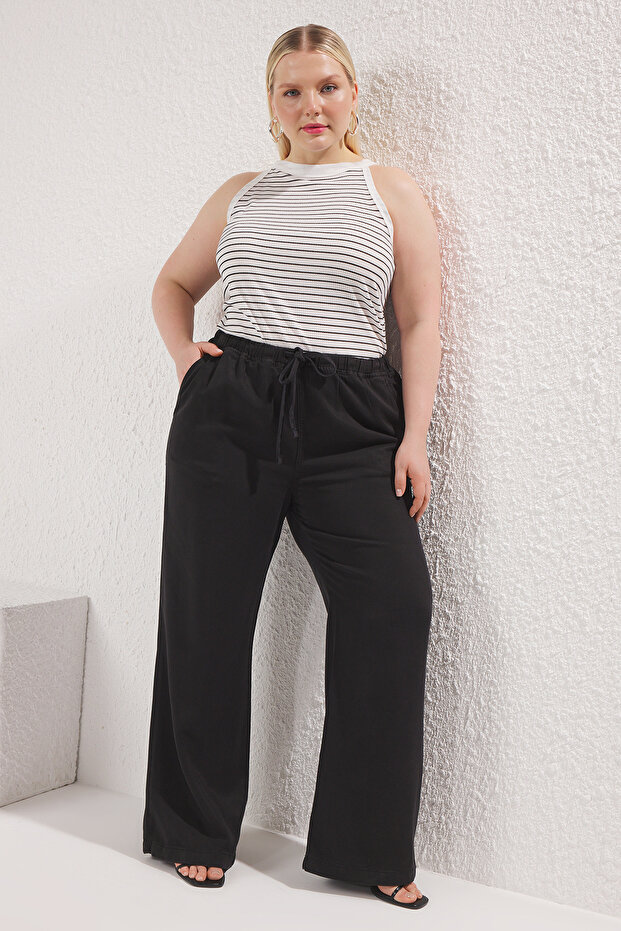 Siyah Yüksek Lastikli Bel Tencel İnce Yazlık Geniş Paça/Wide Leg Büyük Beden Jeans TBBSS25AR00038 - 2