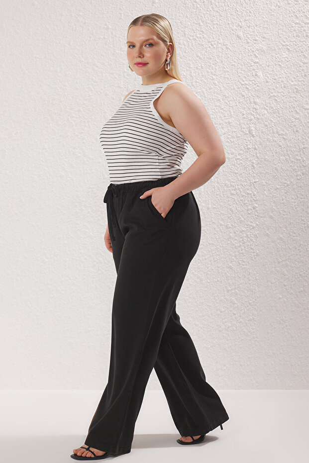 Siyah Yüksek Lastikli Bel Tencel İnce Yazlık Geniş Paça/Wide Leg Büyük Beden Jeans TBBSS25AR00038 - 1