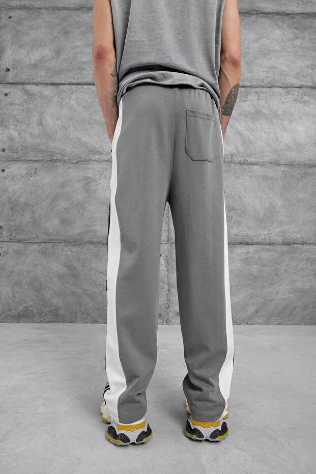 بنطلون رياضي مزين بملصق Gray Edition - 4