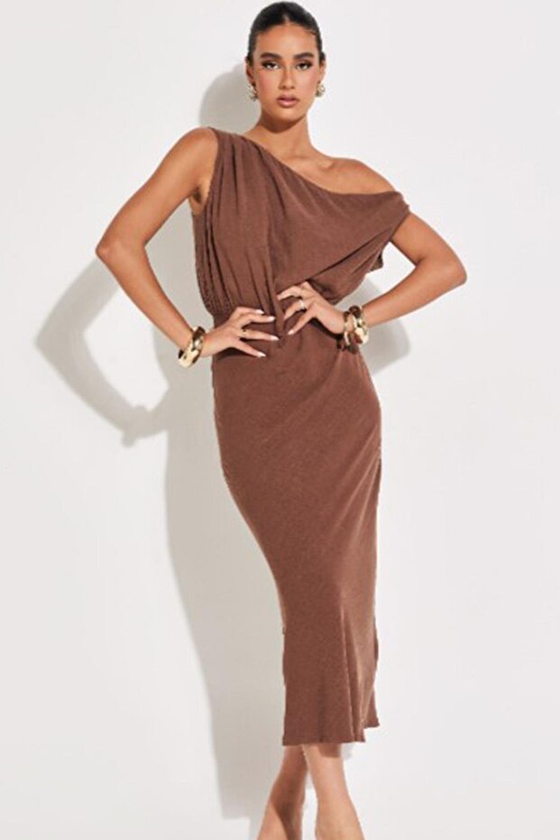 Rochie maro cu umăr Mg2349 - 3