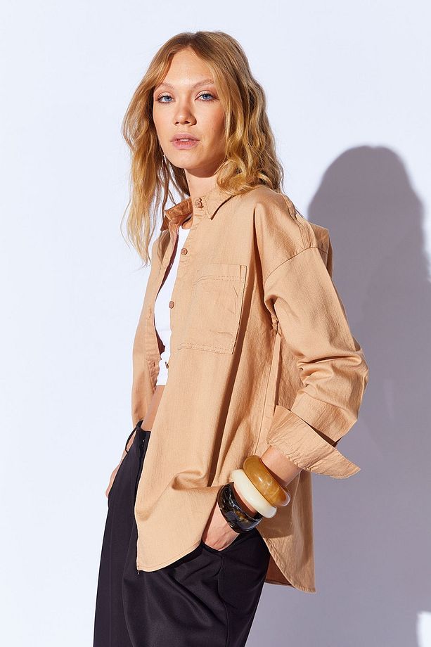 Camel Oversize tek cepli gabardin rahat kesim soft dokulu pamuk kadın gömlek  | MKW168174-01 - 3
