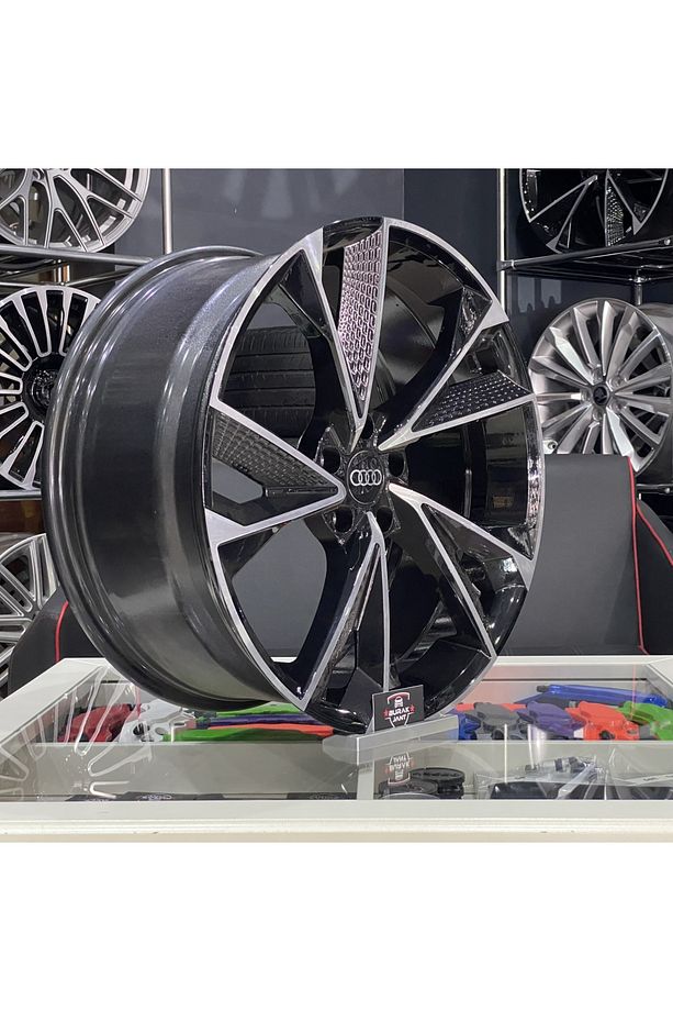 18 5X112 AUDİ RS7 A3 A4 A5 A6 UYUMLU JANT MODELİ (4ADET) - 2