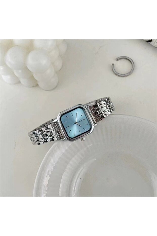 Vintage Retro Stylish Women's Wrist Watch