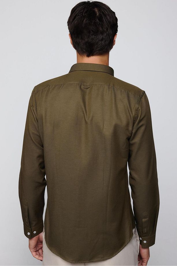 Slim Fit Uzun Kollu Düğmeli Yaka Pamuklu Kolay Ütü Düz Erkek Gömlek - 5