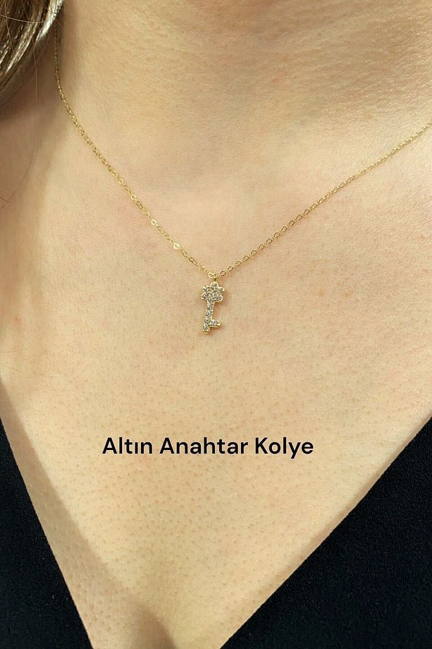 Anahtar Figürlü Altın Kolye - 7