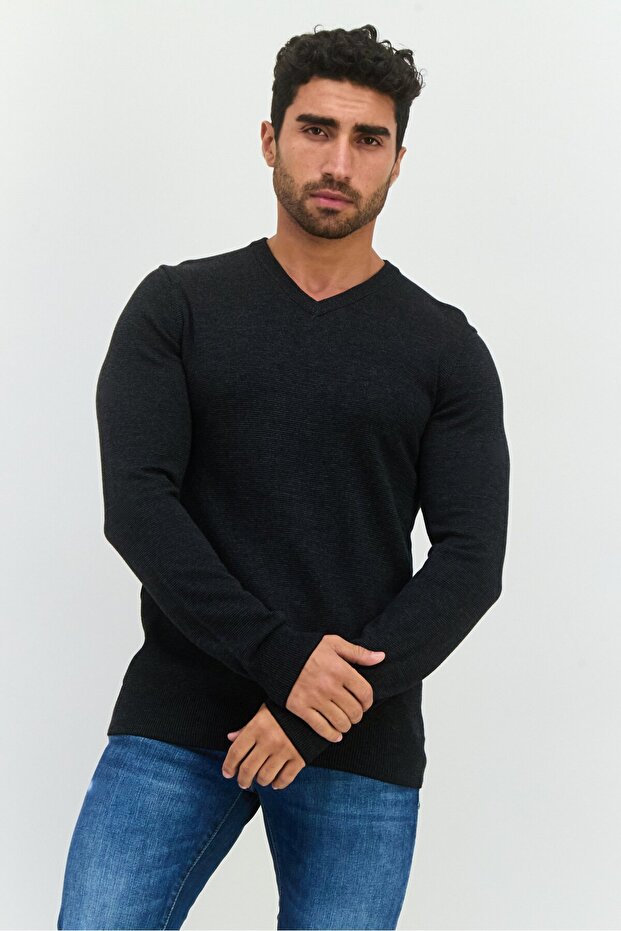 Men V-Neck Long Sleeve Textured Sweatshirt, Black