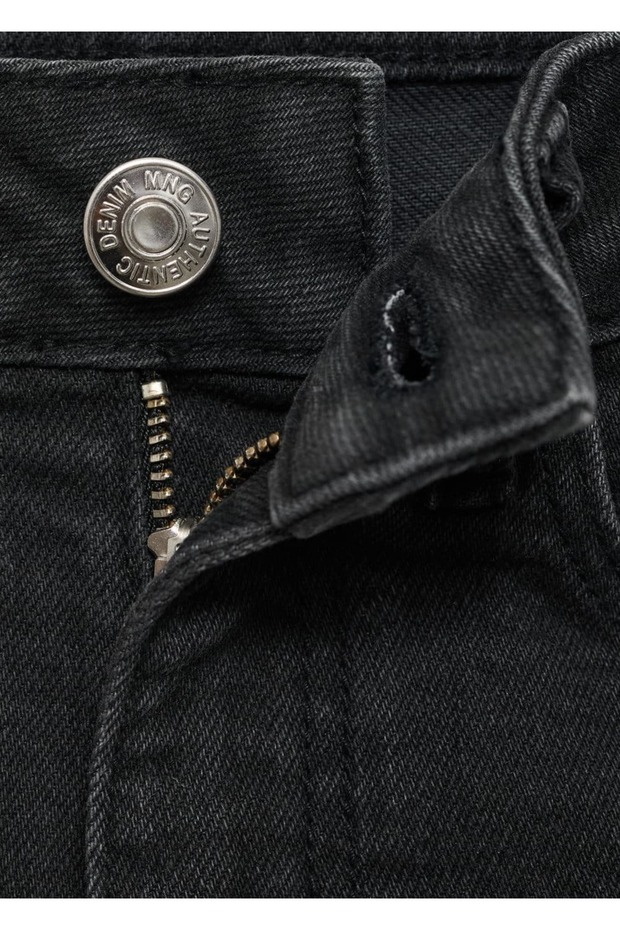 Zımbalı kot şort - 4