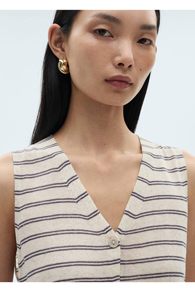 Düğmeli örgü yelek - 7