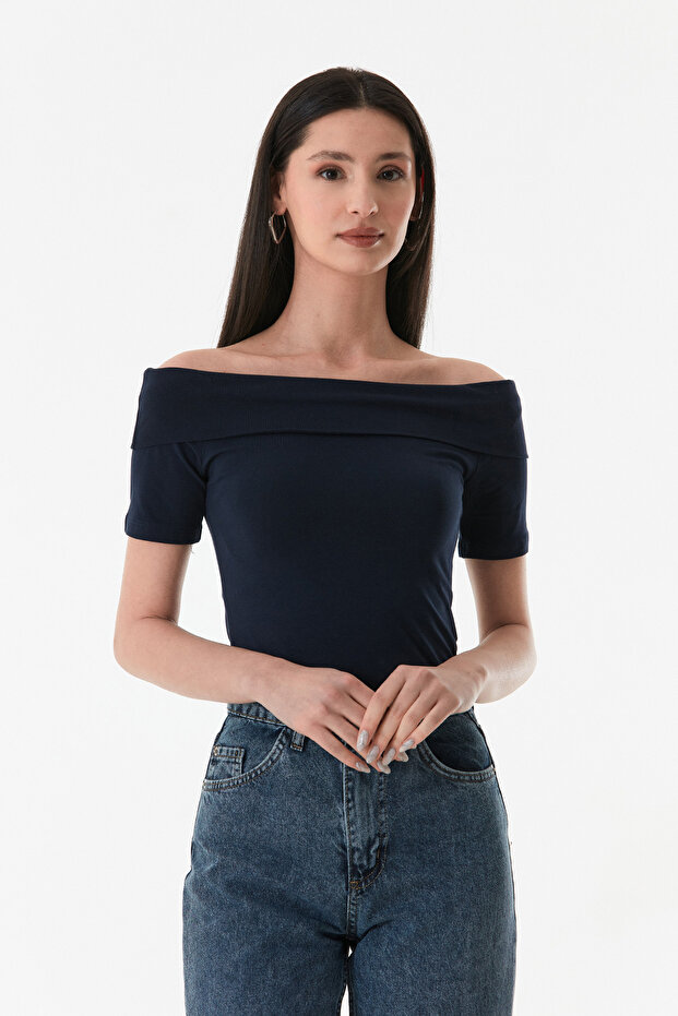 Basic Madonna Yaka Bluz - 1