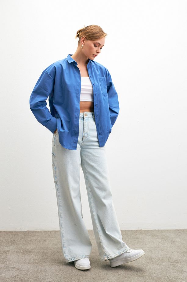 Kadın Mavi Oversize Basic Cep Detaylı Poplin Uzun Kol Gömlek - 5