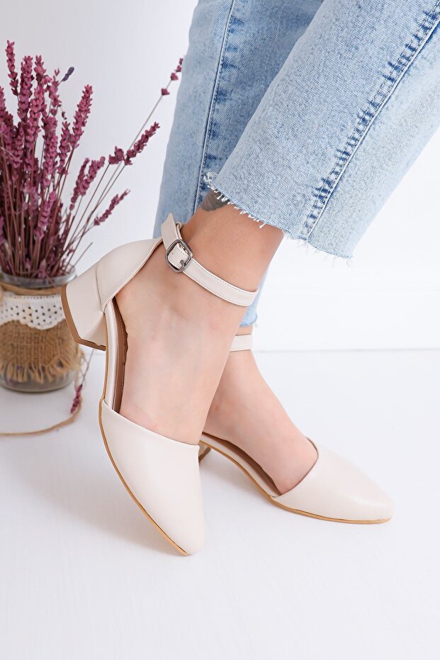 Dary Heeled Skin Skin Shoes