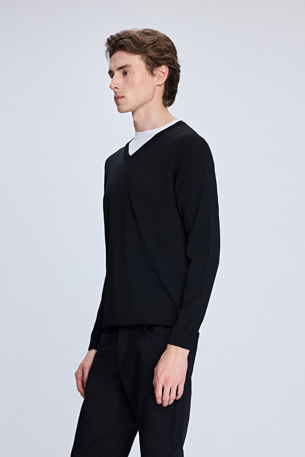 Siyah Regular Fit V Yaka Rayon Kazak - 3